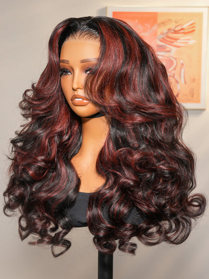Pourpre - Curly Volumineuse Noir & Reflet Prune │HD Lace 13x4 │Cheveux Vierges Indiens