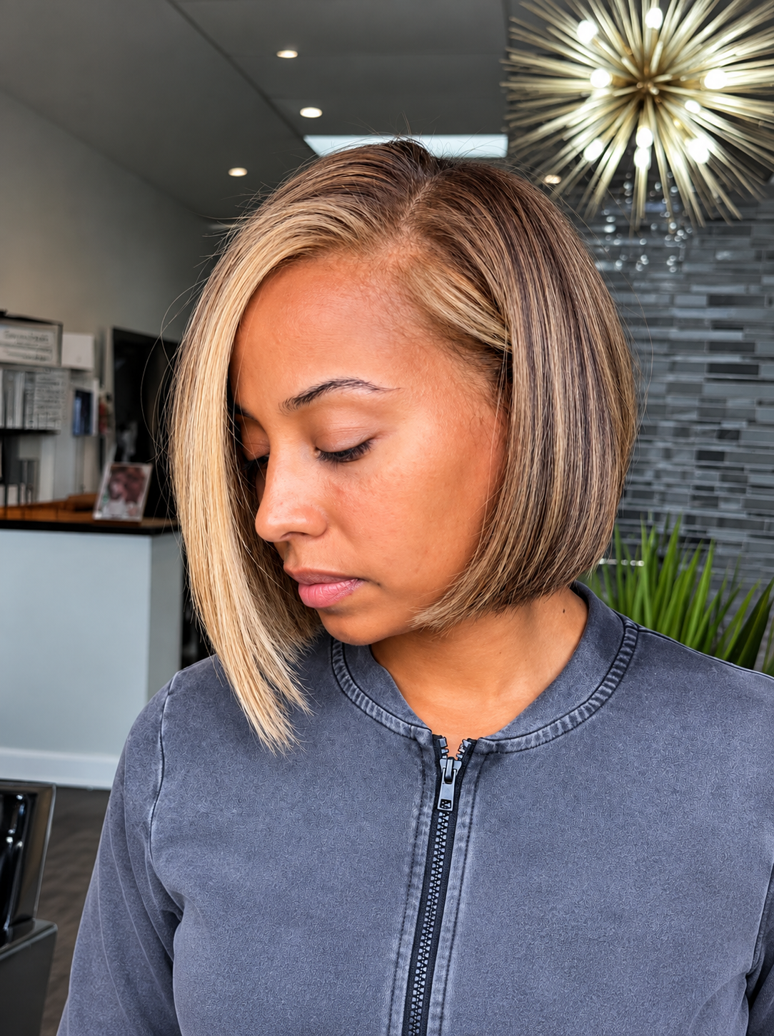 Givre - Bob Carré Lisse Plongeant │Lace 13x4 HD  │Cheveux Vierges Japonais