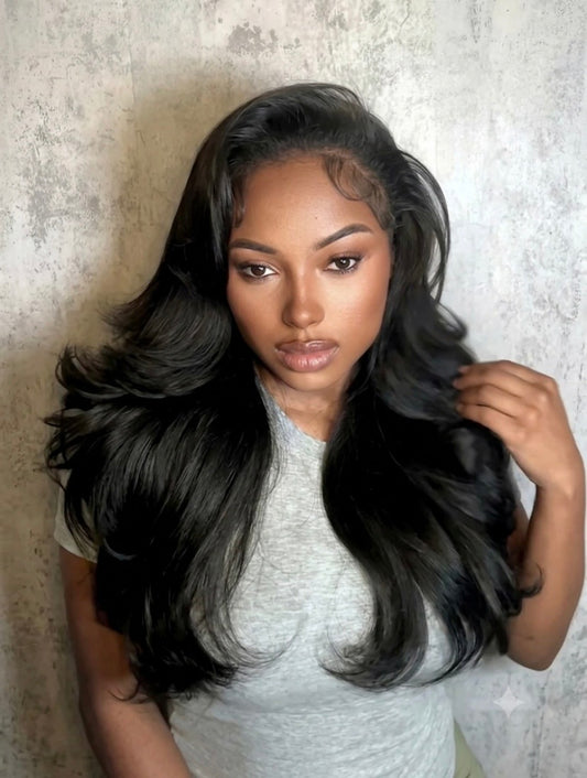 Majesté - Body Wave Noir Naturel Volumineuse & Glamour │Tulle HD 7x5 │Cheveux Vierges Indiens